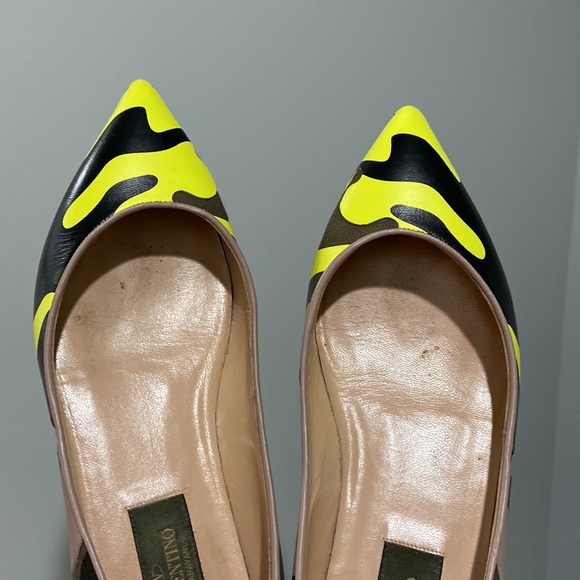 Valentino Garavani neon camouflage studded flats size 36 inspect photos - Picture 10 of 17